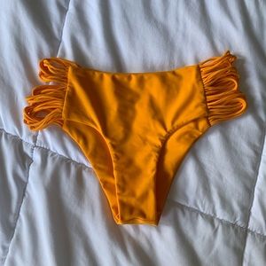 Mikoh bottoms medium